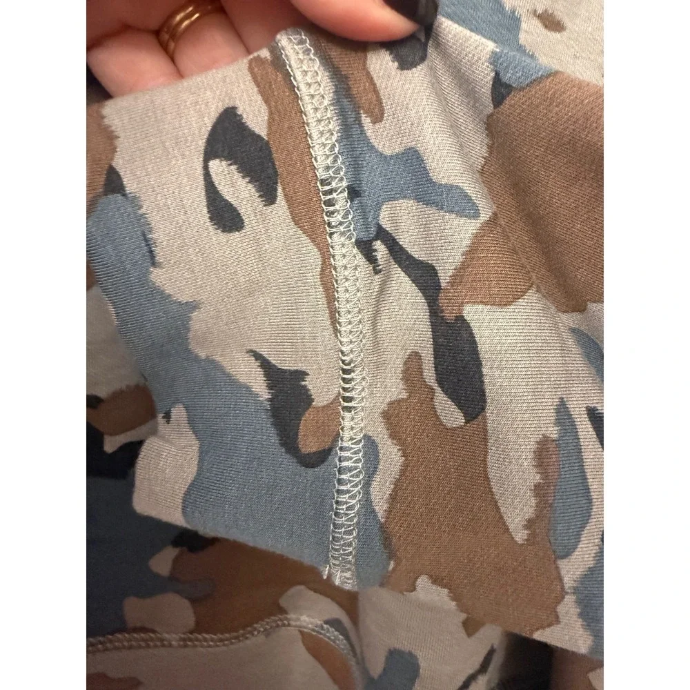 Mono B Camo Print Long Sleeve Top V-Neck Casual Stylish‎ Pullover plus size 1X
